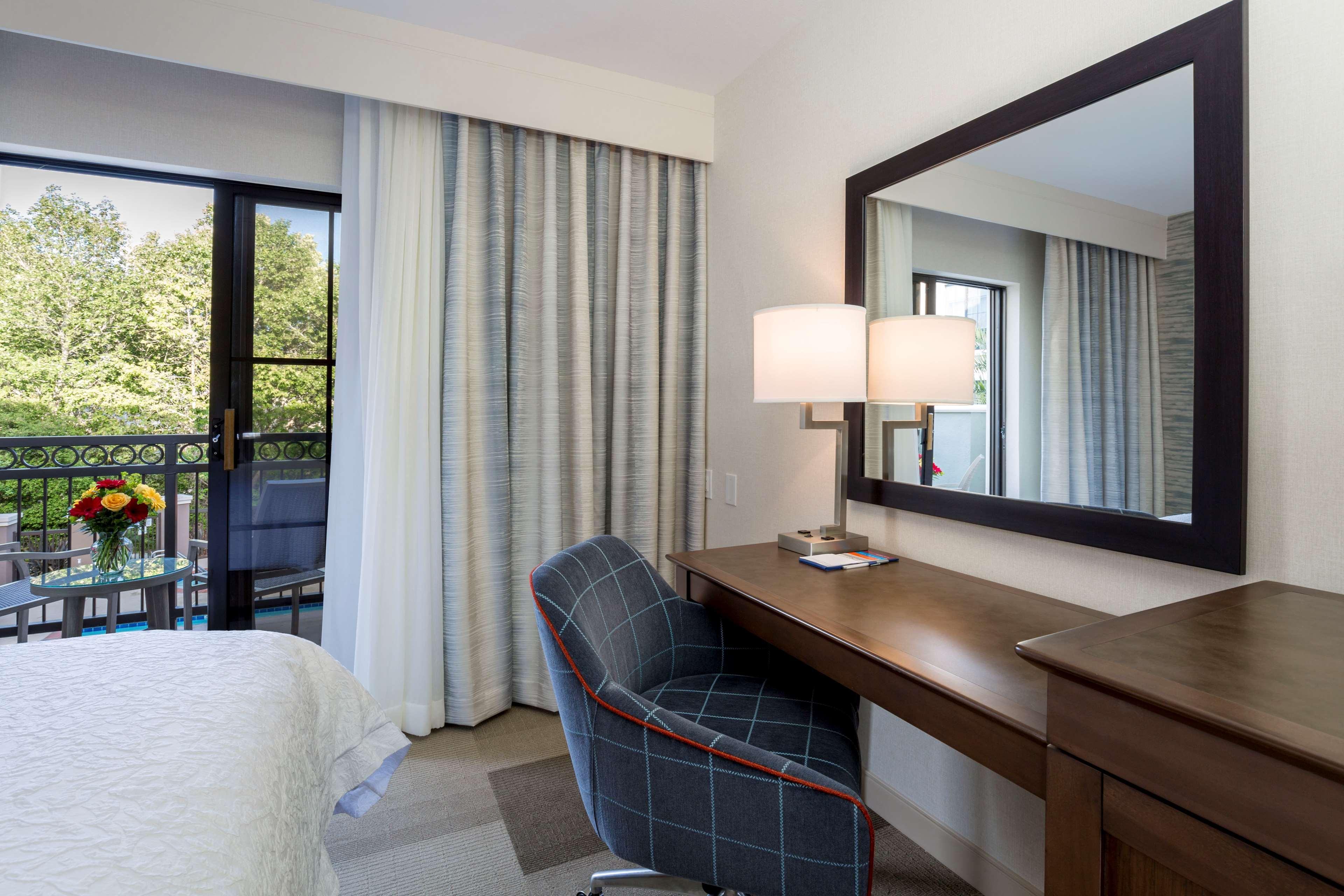 Hampton Inn Santa Barbara/Голета Экстерьер фото