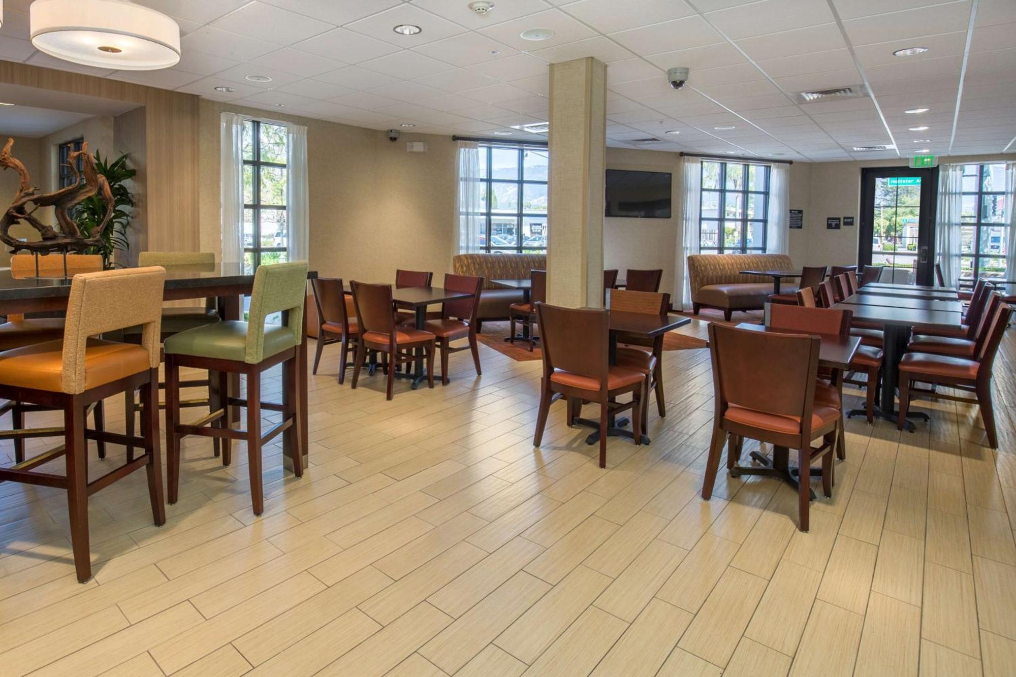 Hampton Inn Santa Barbara/Голета Экстерьер фото