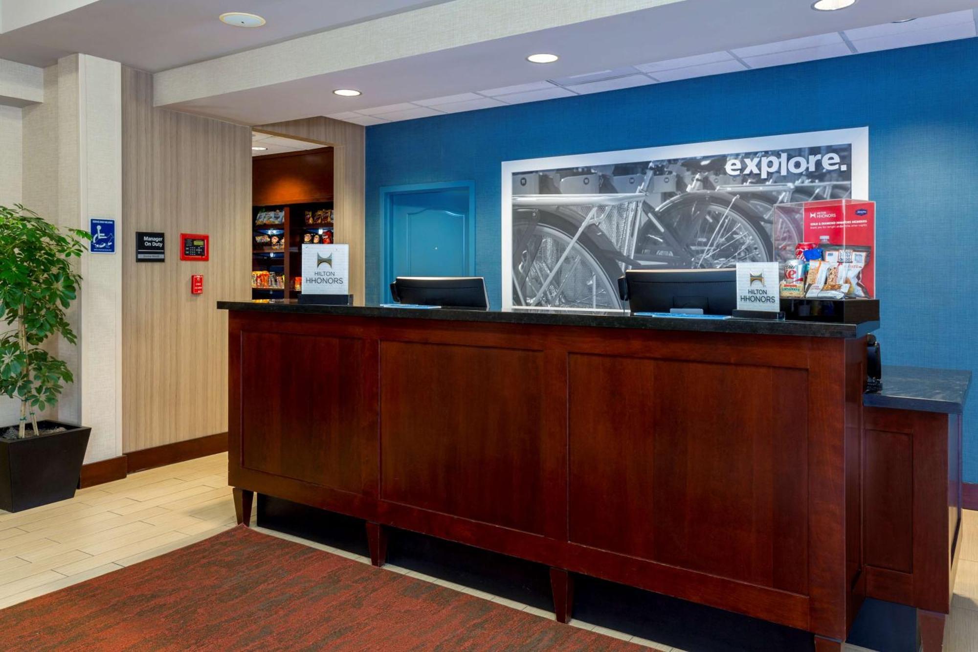 Hampton Inn Santa Barbara/Голета Экстерьер фото