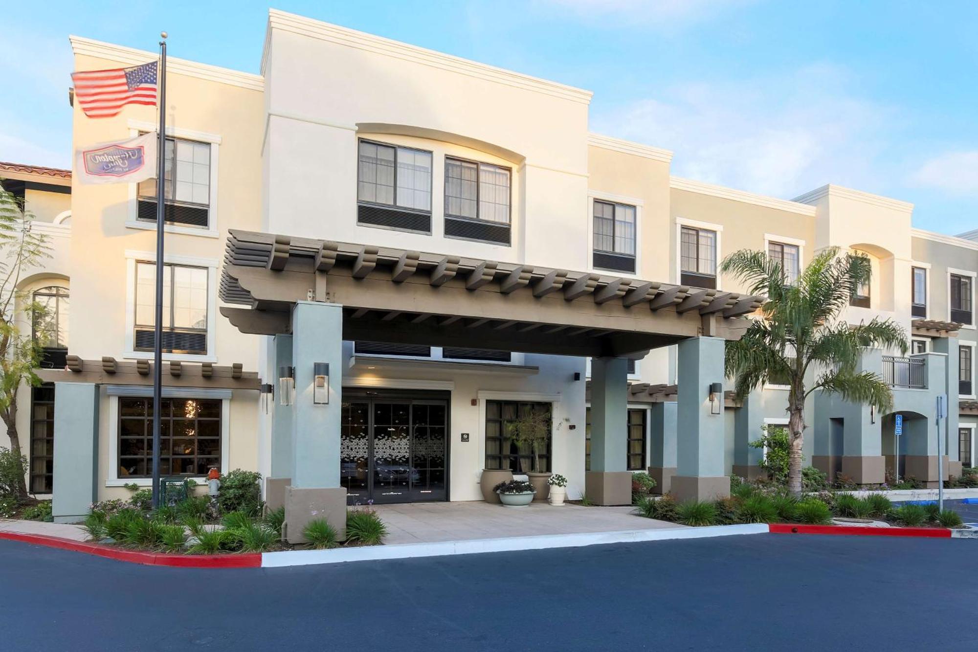 Hampton Inn Santa Barbara/Голета Экстерьер фото