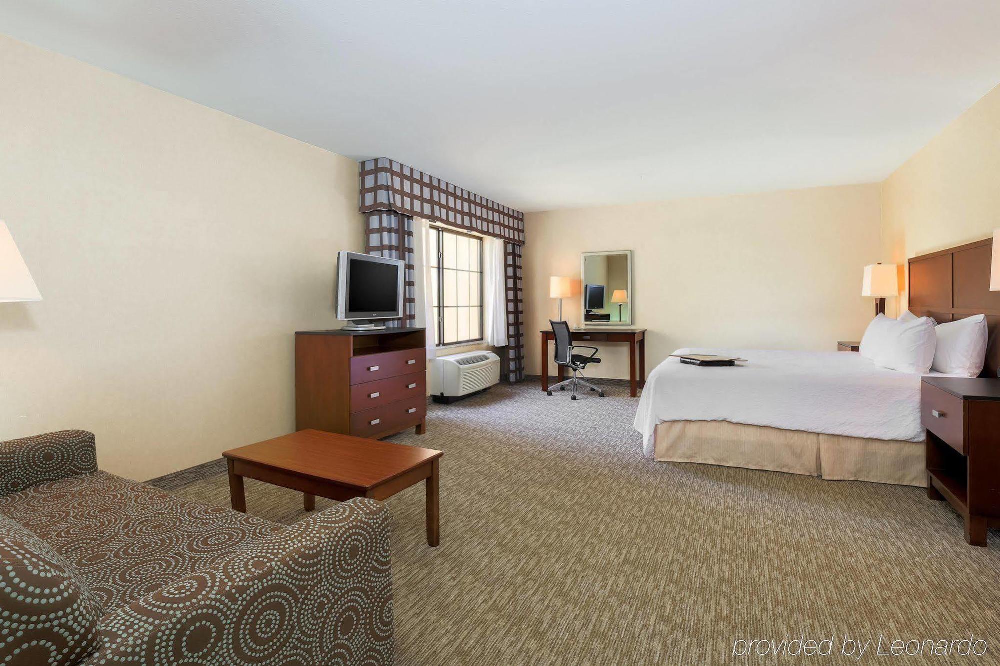Hampton Inn Santa Barbara/Голета Экстерьер фото