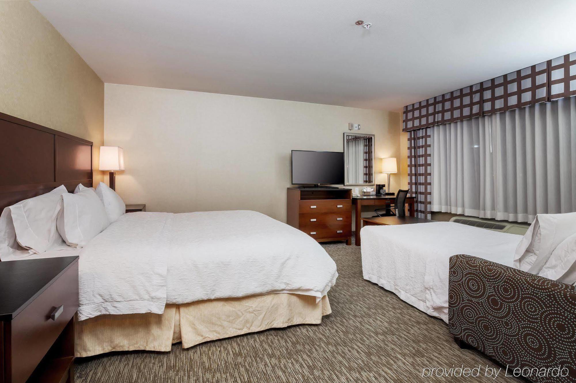 Hampton Inn Santa Barbara/Голета Экстерьер фото
