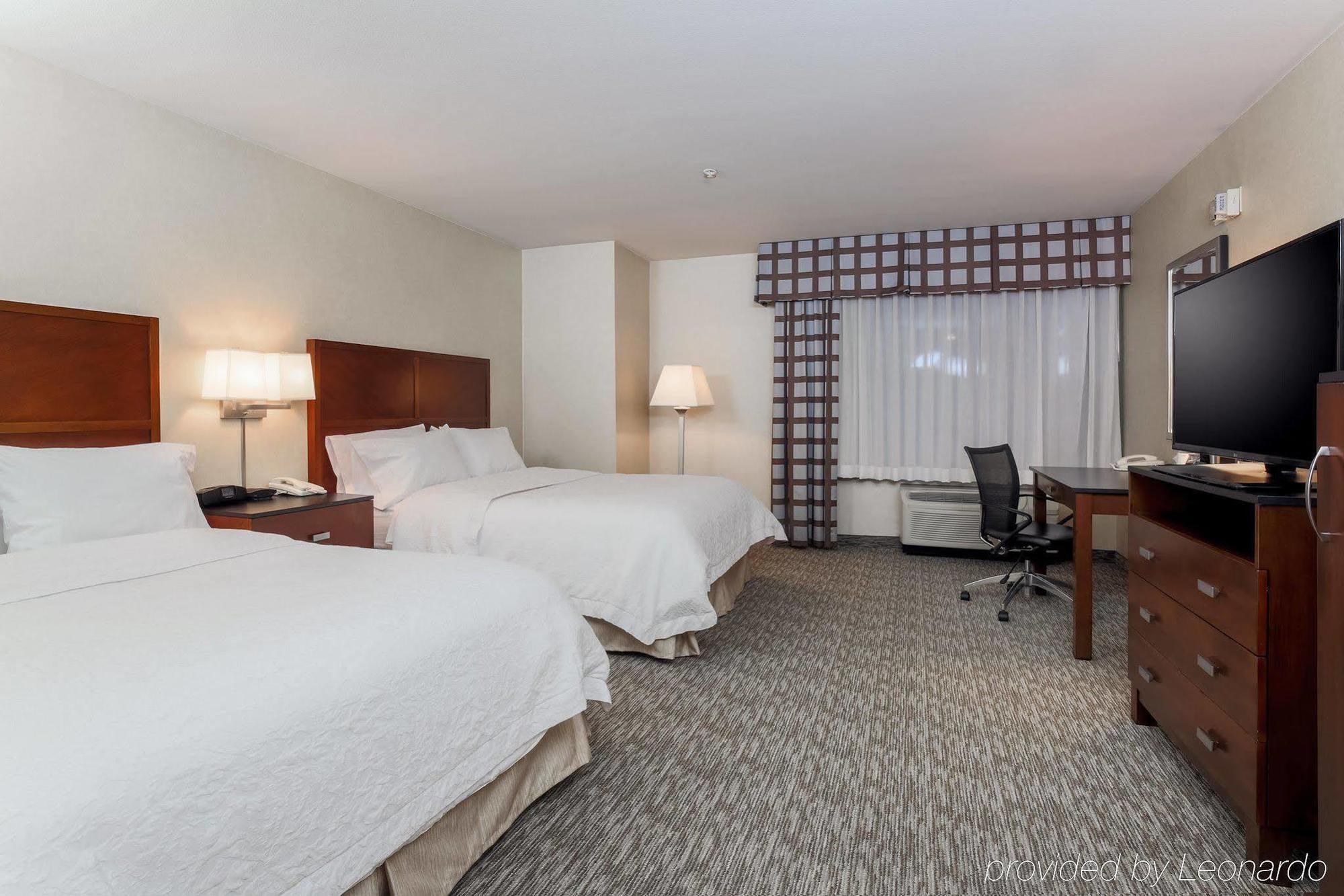 Hampton Inn Santa Barbara/Голета Экстерьер фото
