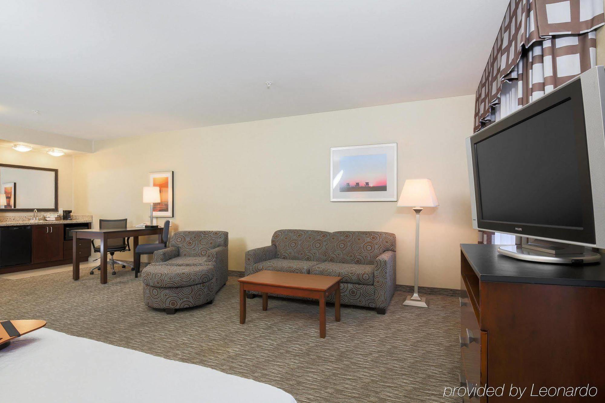 Hampton Inn Santa Barbara/Голета Экстерьер фото