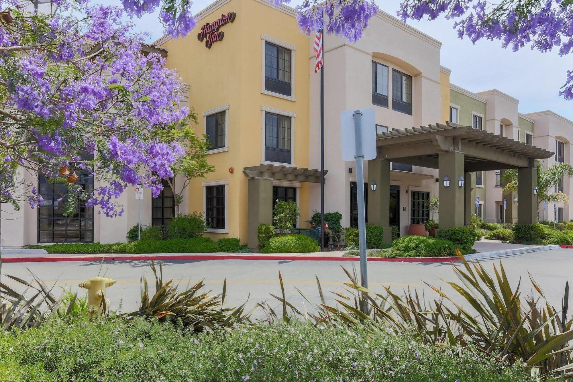 Hampton Inn Santa Barbara/Голета Экстерьер фото